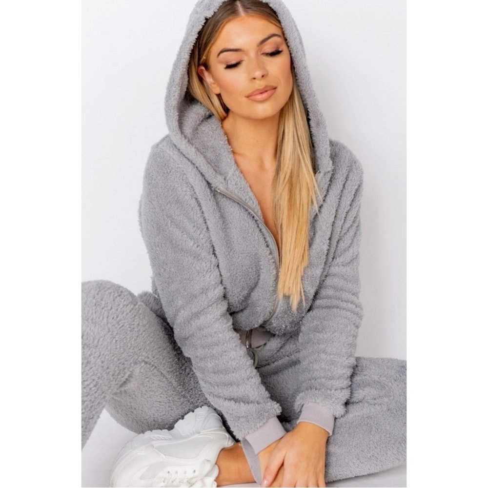 Gray Teddy Bear Fur Long Sleeve Hooded Crop Top and Joggers Pants Two Piece Set - Picture 9 of 11